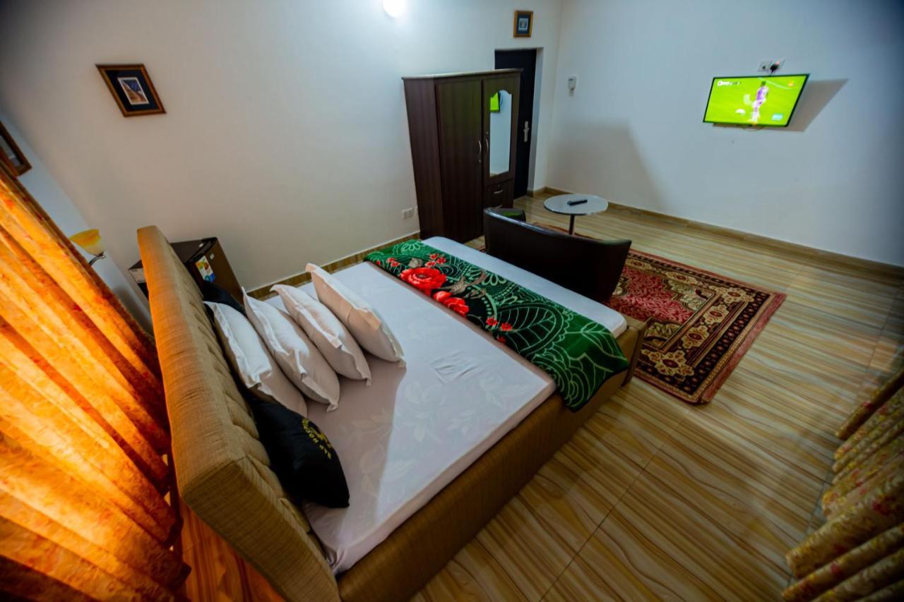 Nap Apartment Hotel Dansoman Dış mekan fotoğraf